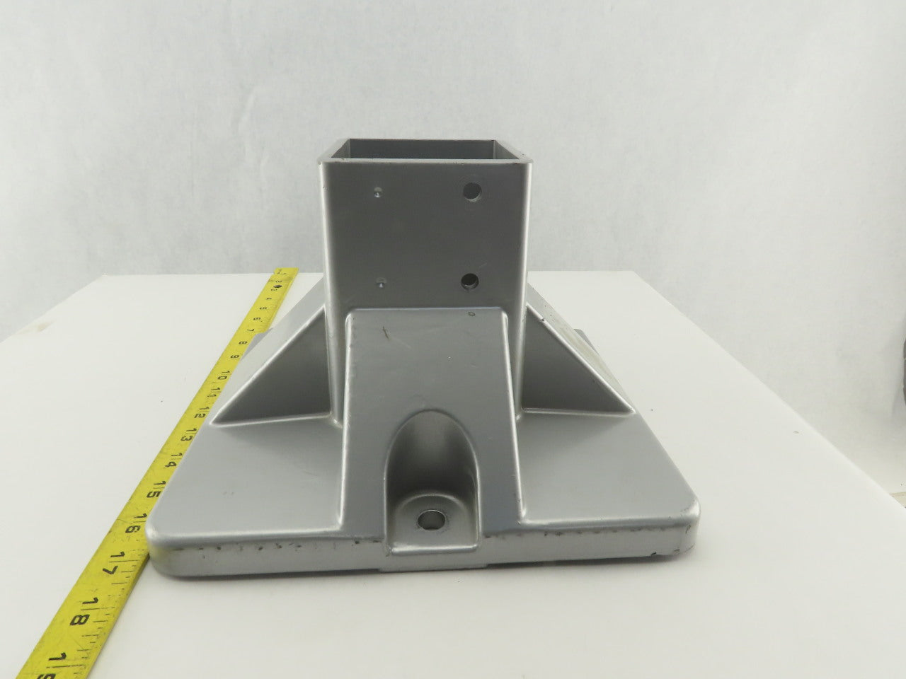 FlexLink XCFF 88X260 88mm Square Tube Floor Flange Mounting Socket