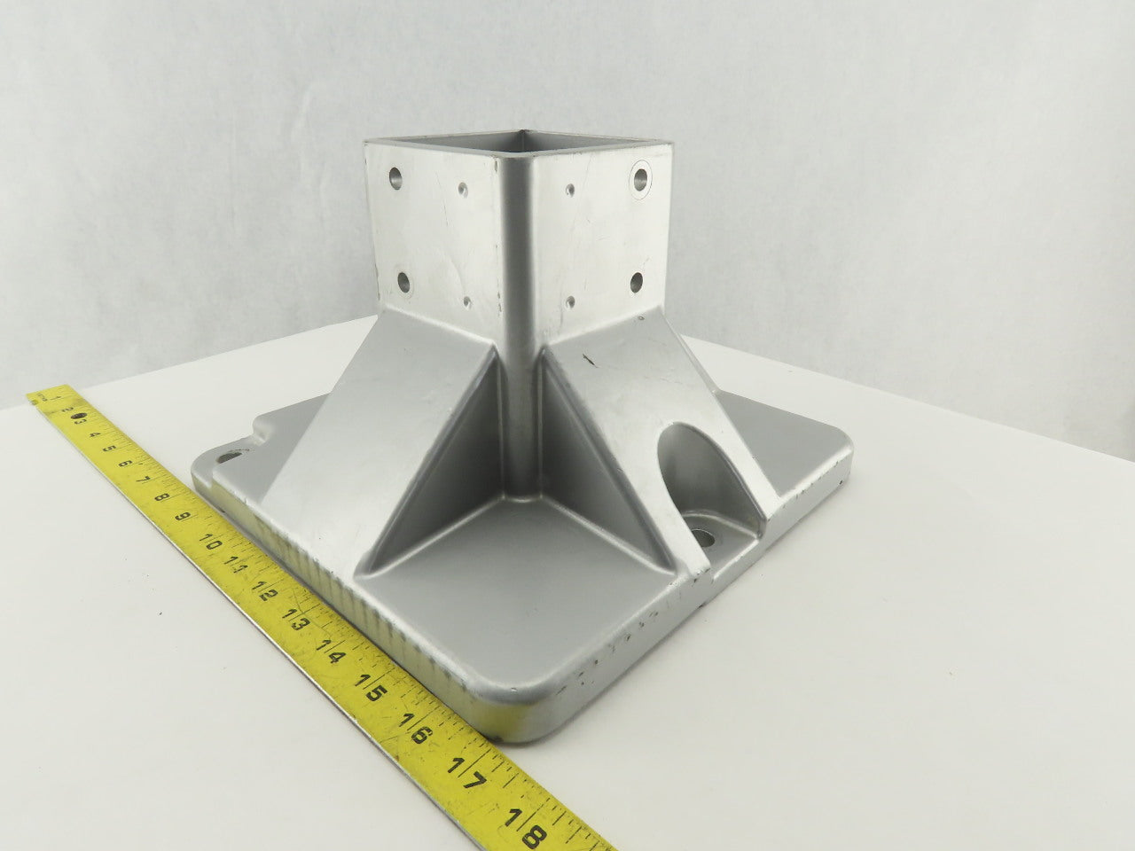 FlexLink XCFF 88X260 88mm Square Tube Floor Flange Mounting Socket