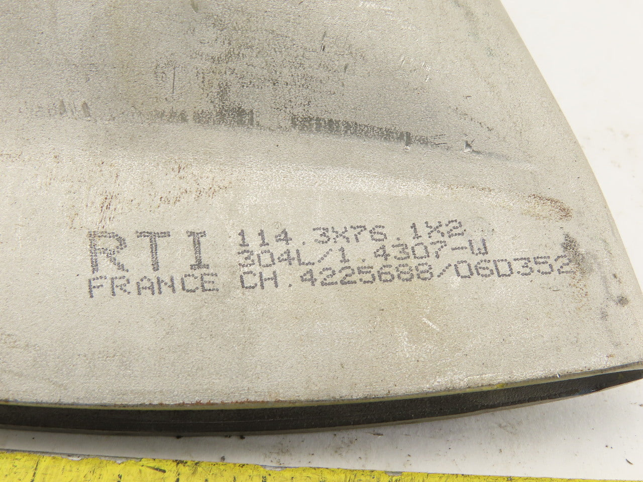 RTI 114.3x76.1x2 3" Rigid Stainless Steel Air Blow Nozzle 6-3/4" Wide 1/4" Open