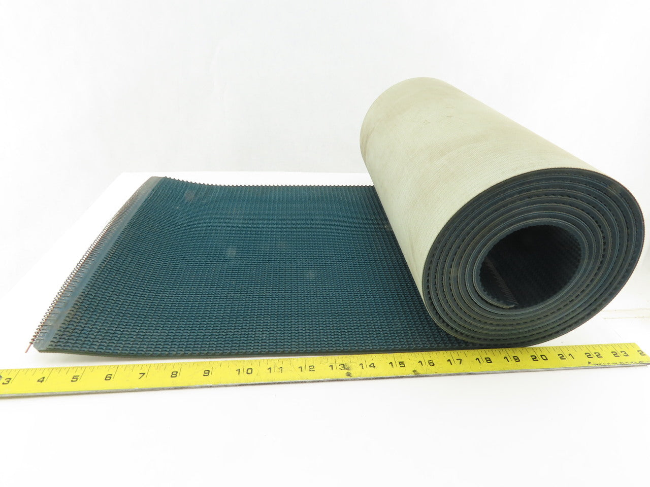 14" Woven Back 2 Ply Rough Top Inline Belt
