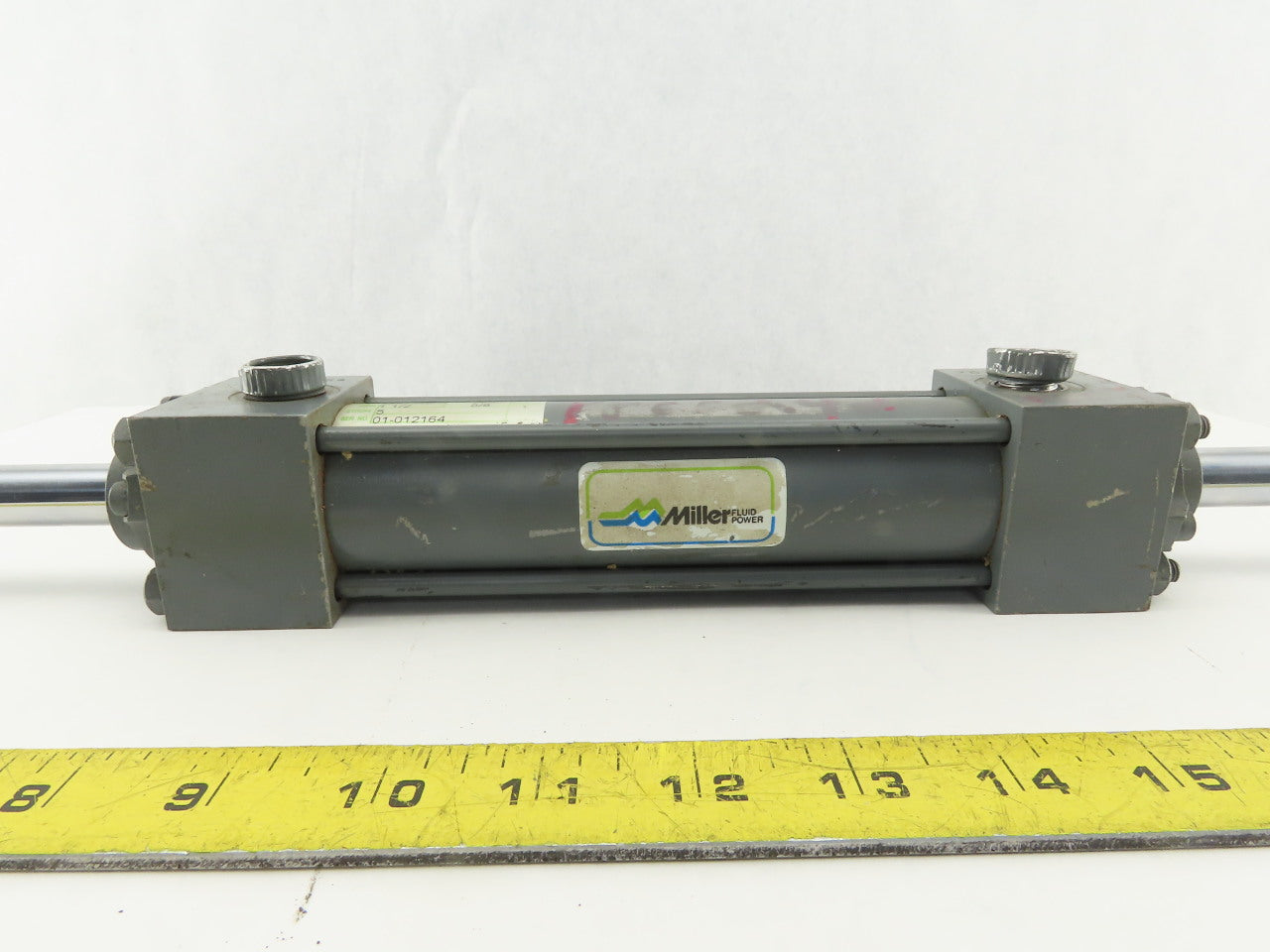Miller DA74B2N 250 Pneumatic Cylinder Double Ended 5" Stroke 1-1/2" Bore