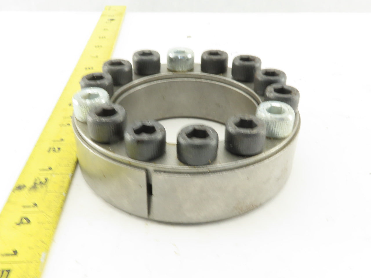 2-3/4" Bore Keyless Shaft Bushing