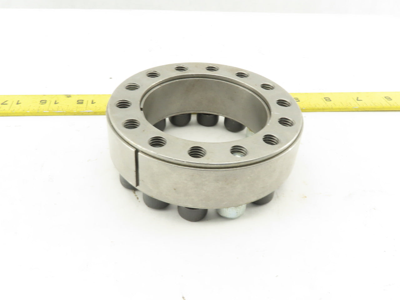 2-3/4" Bore Keyless Shaft Bushing