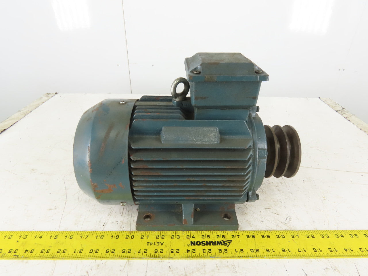 Tongbo Y2-100L-6 1.5kw 1140RPM 1" Shaft 3Ph 480V Cast Iron Electric AC Motor