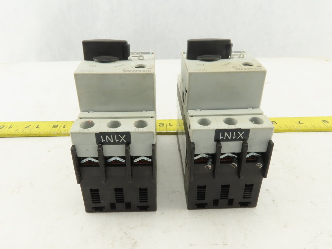 Siemens 3RV1421-1FA10 600V 32A Manual Starter Breaker 3.5-5A Trip Lot Of 2