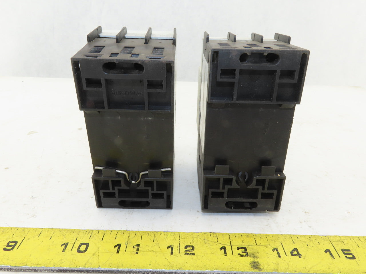 Siemens 3RV1421-1FA10 600V 32A Manual Starter Breaker 3.5-5A Trip Lot Of 2