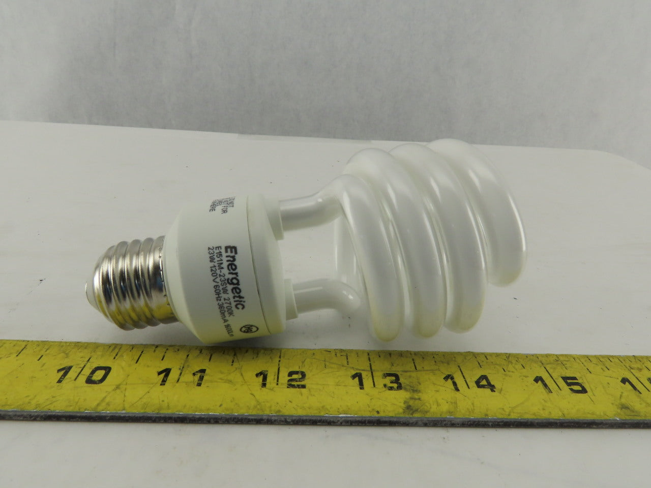 Energetic E151M-23SW-B6 CFL Standard Base Light Bulbs 23W Warm White Lot Of 6