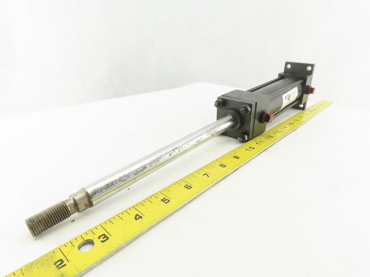 Eaton LR5R-1.5X4.75 1-1/2" Bore 4-3/4" Stroke Extra Long Stroke Cylinder