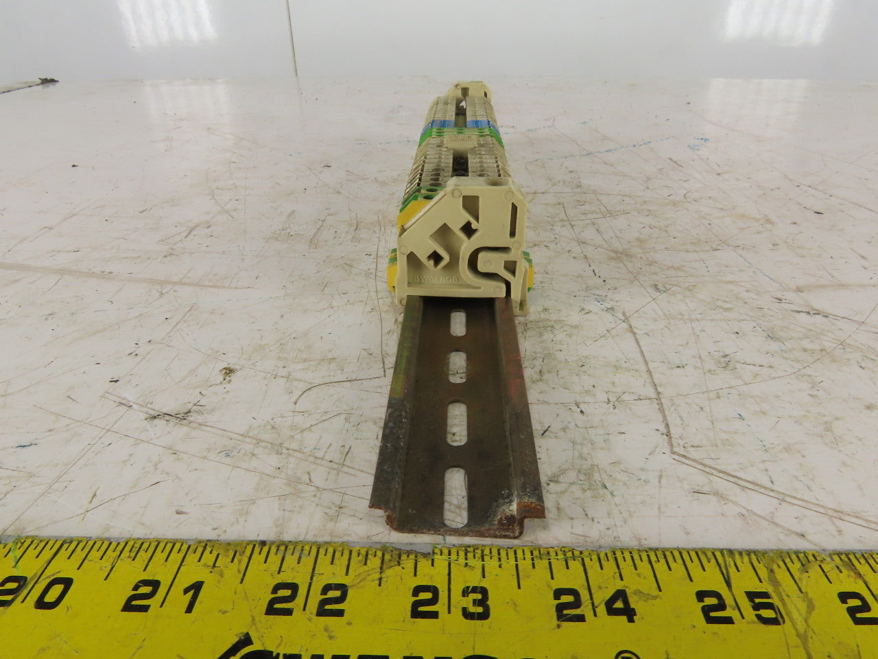Siemens 8WA1 011-1DG11 6.5mm Size 4 Thru Type Single Pole Screw Terminal Lot/28