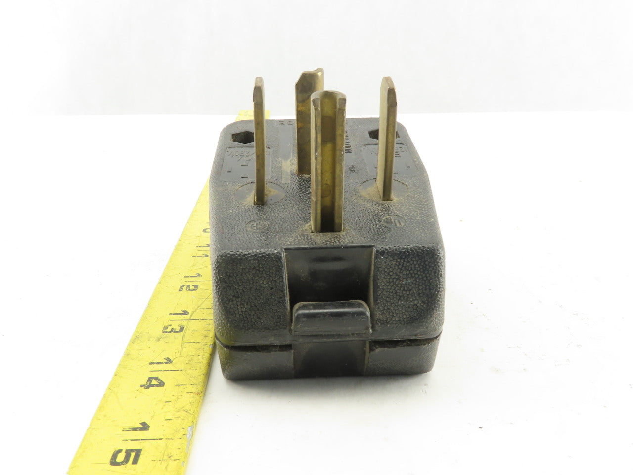 Leviton 30A 125/250V 4 Pole Grounded Angle Blade Appliance Male Plug