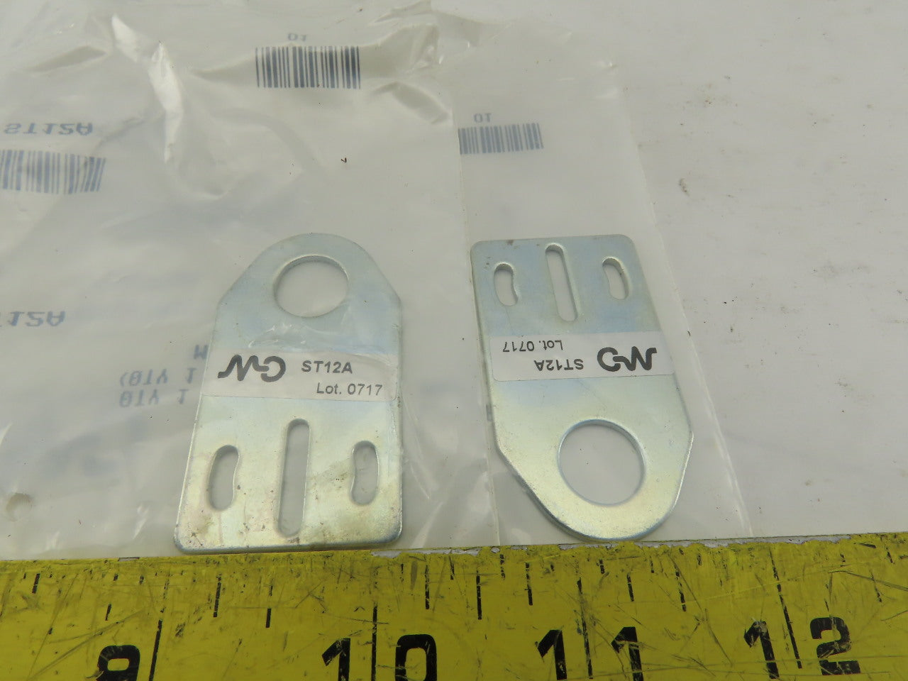 Automation Direct ST12A Mounting Bracket For 12mm Proximity Switches Lot of 2