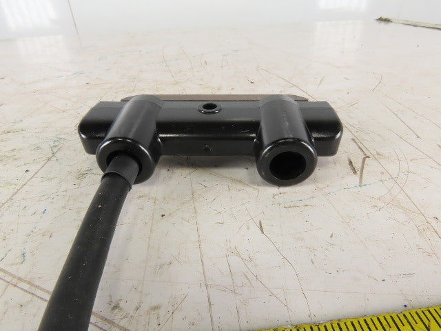 Magnetek 120-10065 UC-8-100CS UC-8 Universal Snap-in Bar Collector Shoe Lot Of 2