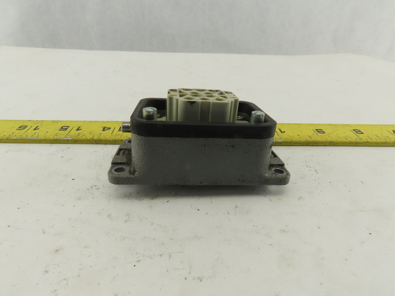 Harting Han 10EE-F 10 Pin Female Plug Base Housing Lever Lock 16A 500V