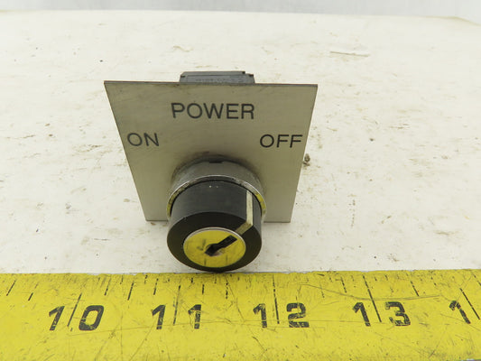 Telemecanique ZBE-102 NO NC Contact 4 Pole Keyed Selector Switch No Key 2 Way