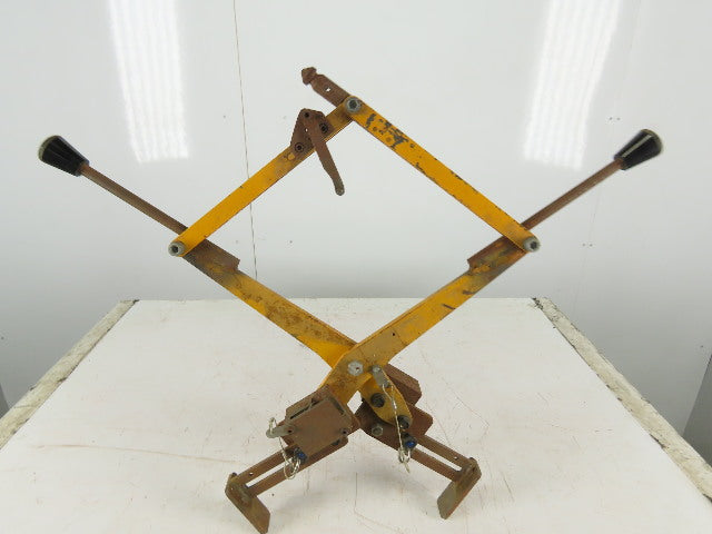 Self Adjusting Self Locking 2 Handed Light Material Battery Lifting Tongs