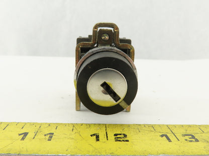 Telemecanique ZBE-101 Normally Open Contact Keyed Selector Switch No Key