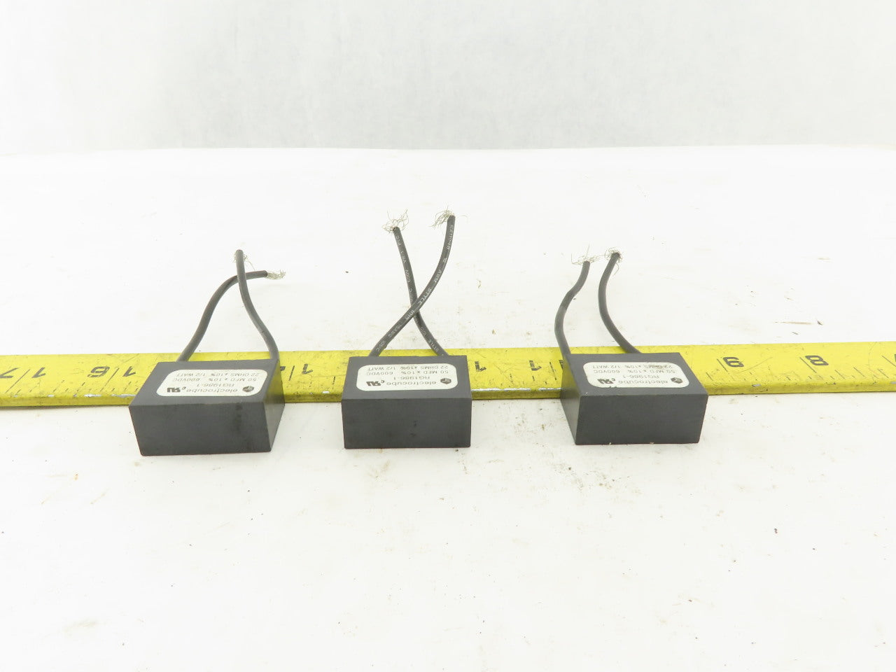 Electrocube RG1986-1 22 Ohm 600VDC .50MFD 1 Phase RC Network Resistor Lot Of 3