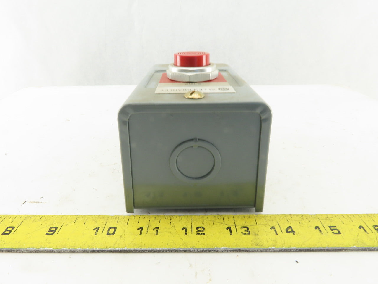 Allen Bradley 800H-1HA Heavy Duty NEMA Type 1 Housing And Push Button Red Stop