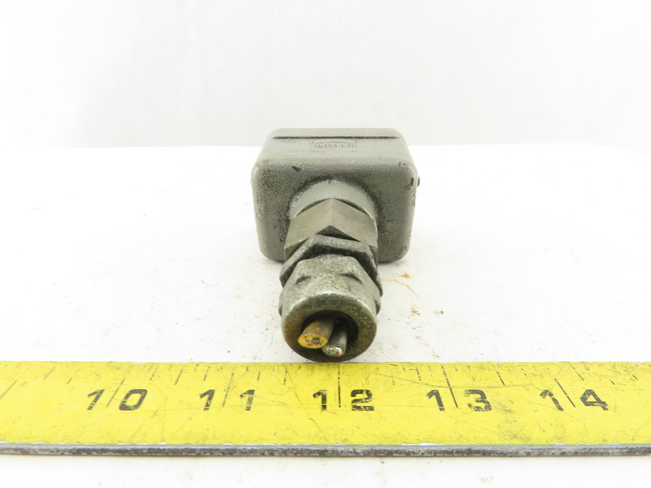 Harting Han 10EE-M 7 Pin Male Connector Housing Lever Lock Straight 600V