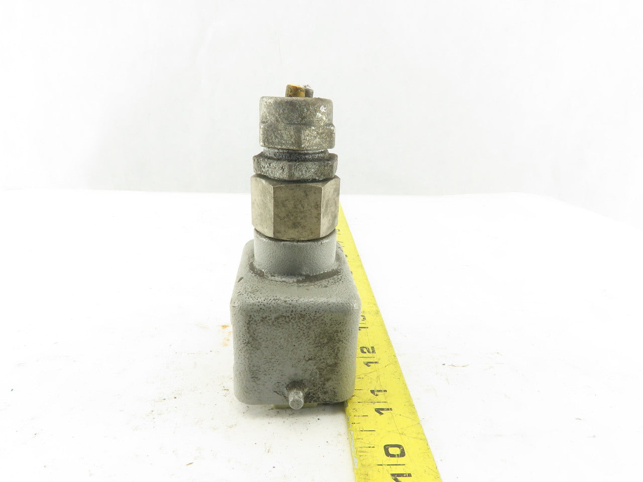 Harting Han 10EE-M 7 Pin Male Connector Housing Lever Lock Straight 600V