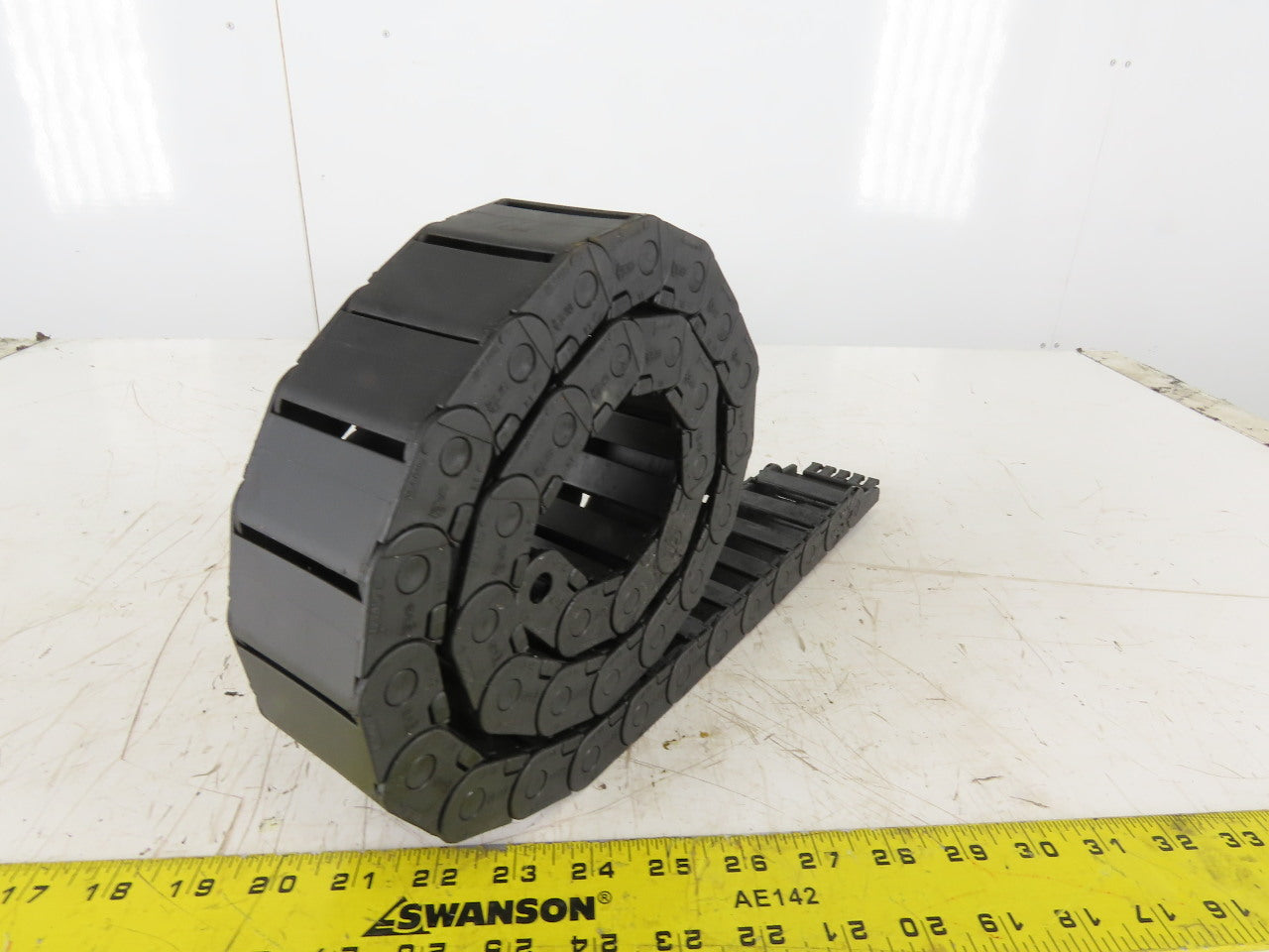 Igus 14.4.048 2" x 1" Cable Carrier Energy Drag Chain 46"
