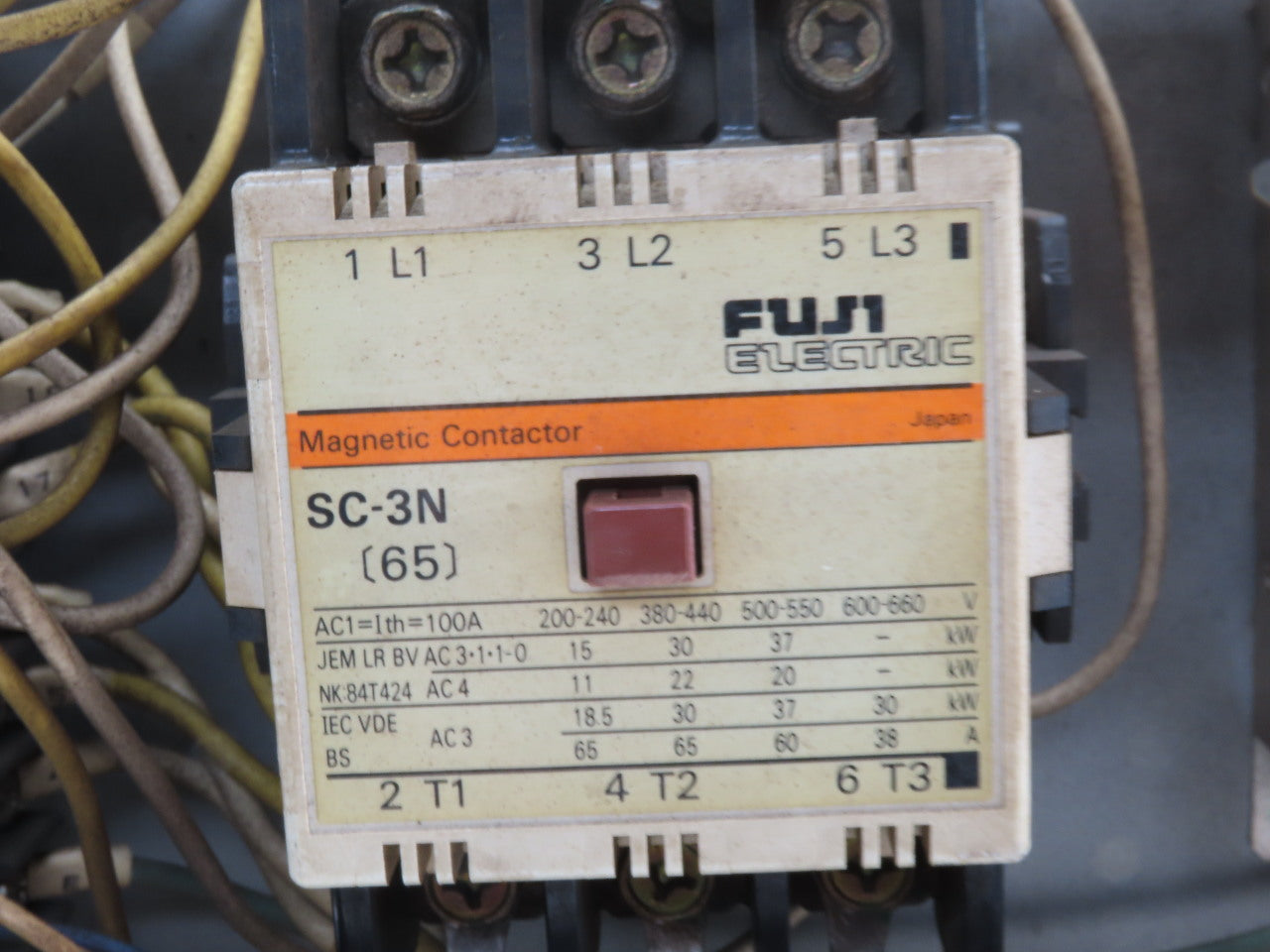 TB16 AC-AC Power Supply 200/100V Input 100V Output Noise Filter