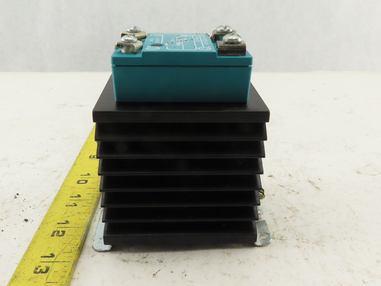 Invensys SVDD/1V20 0-100VDC 20A Solid State Relay 4-32VDC Control & Heat Sink