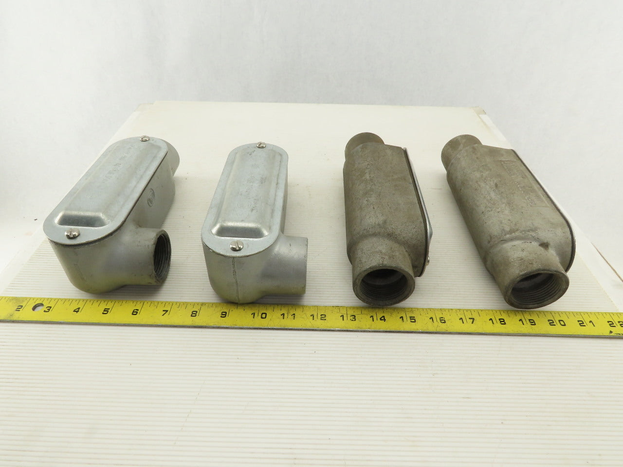 Appleton 1-1/4" LR & C Form 35 Conduit Body Covers & Seals Lot Of 4