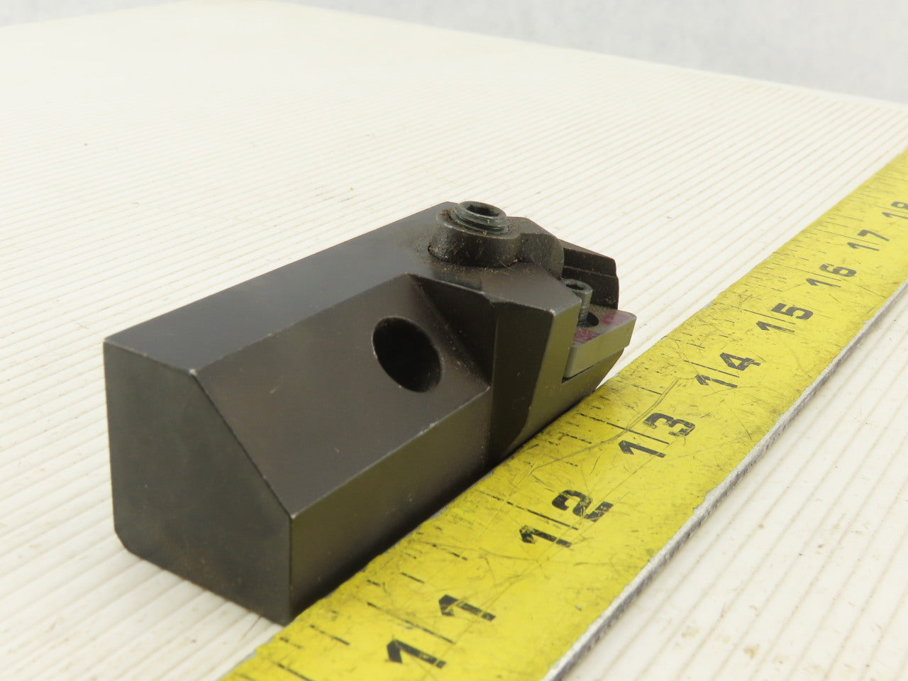 Kennametal WB45114R01ITEM02 6386-0942 CHG B Right Hand Indexable Tool Holder