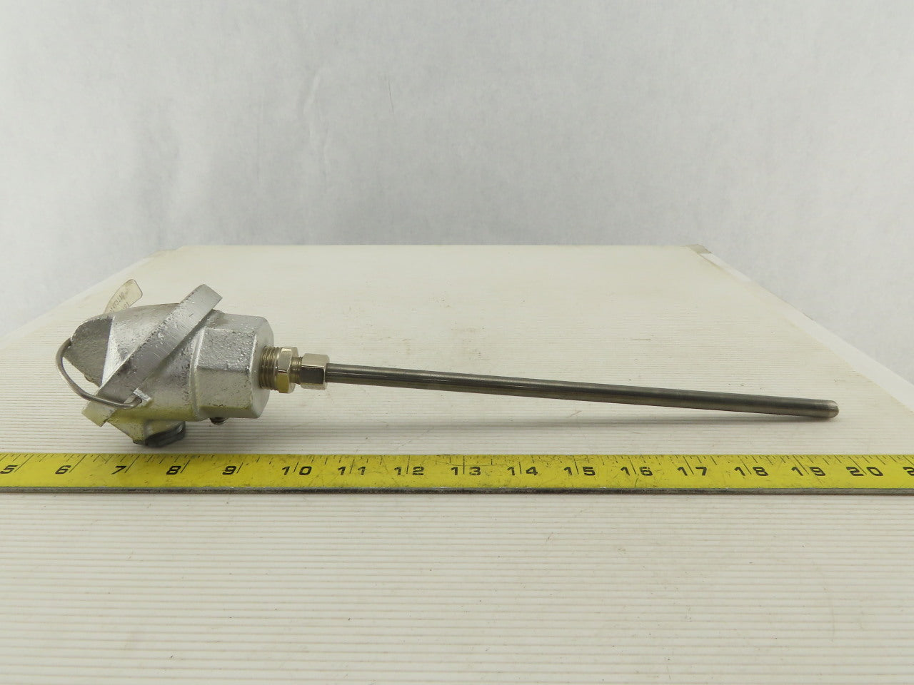 Barber Colman J20I-73112 Thermocouple Probe Cast Iron Housing 10" Probe