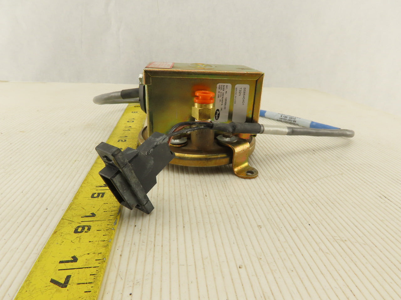 Dwyer 165956-00 45 PSI WC 480V Max Pressure Switch
