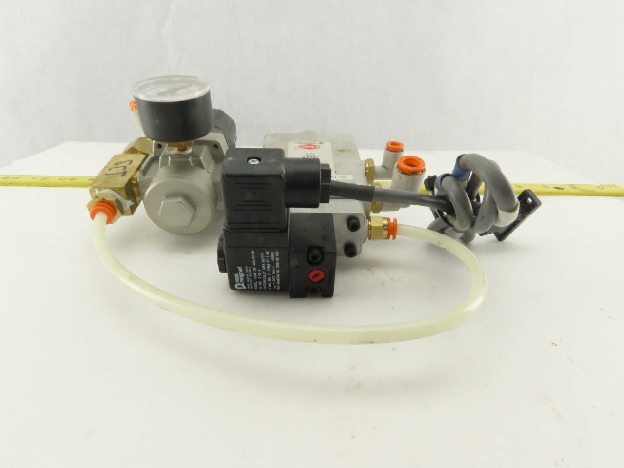 Herion 81-100-07EXIS.H302 24V Solenoid Operated 2 Way Valve And Regulator
