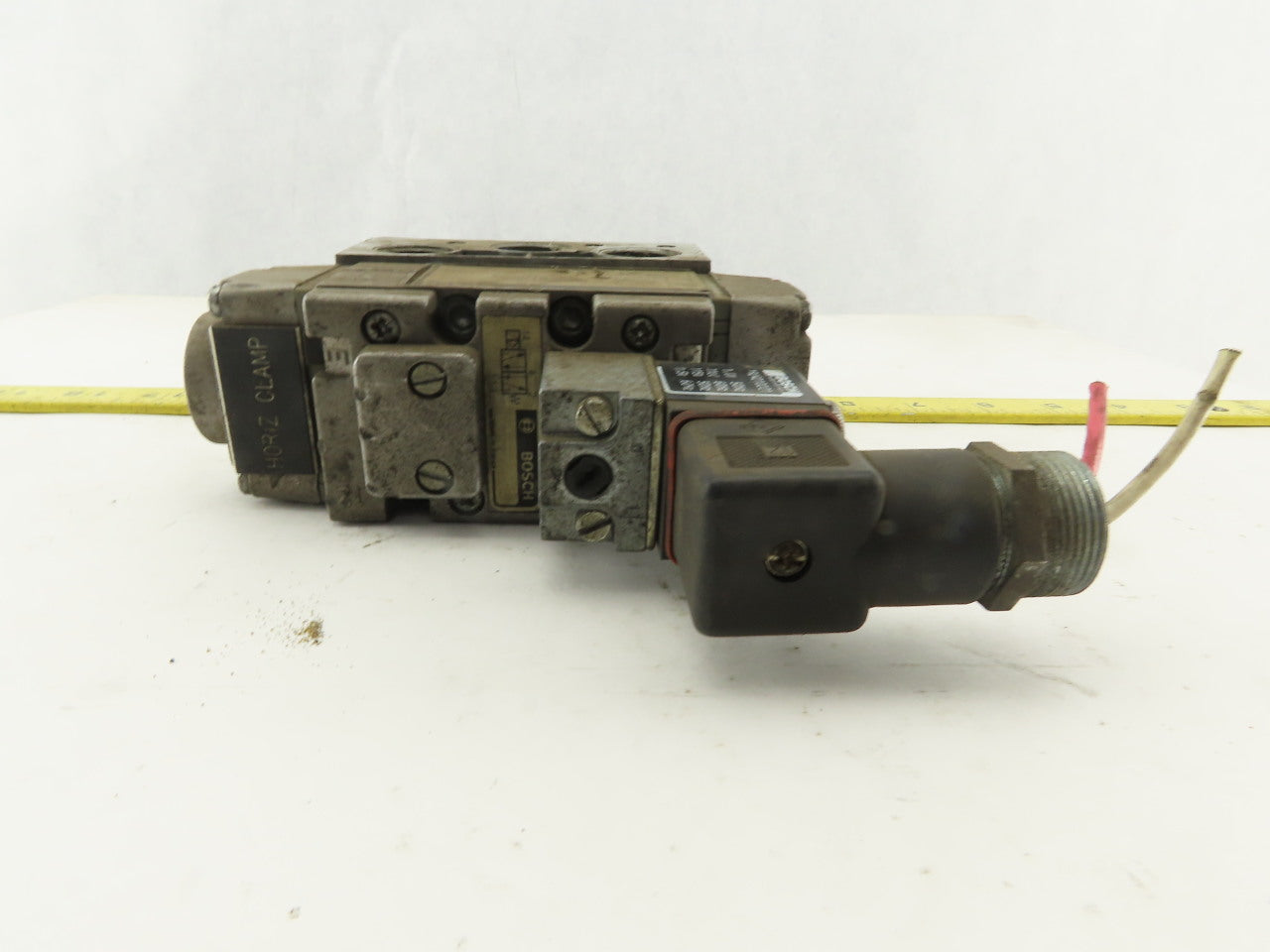 Bosch 0 820 025 028 5/2 Position Single Solenoid Air Valve 110V Coil