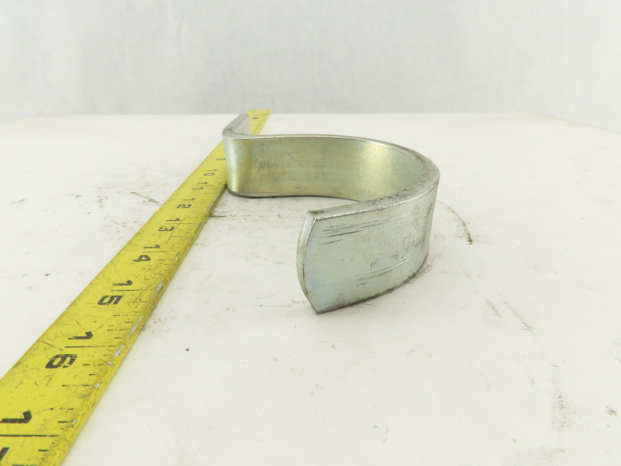 Appleton 3" Pipe EMT Galvanized Single Hole Strap Hanger Half Strap Lot Of 8