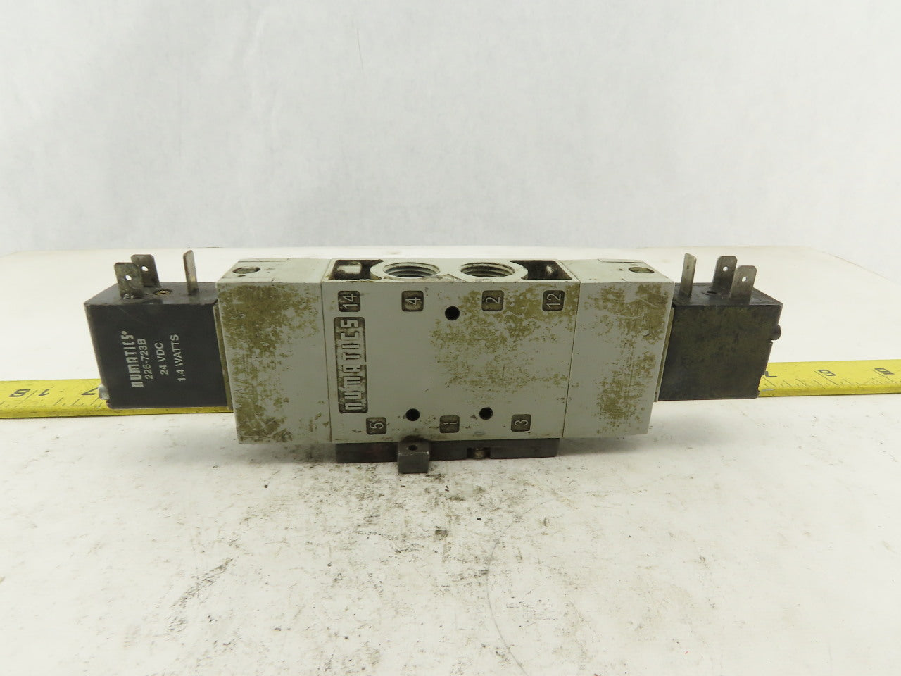 Numatics L23BB552B000061 5/3 Position Double Solenoid Air Valve 24VDC Coil