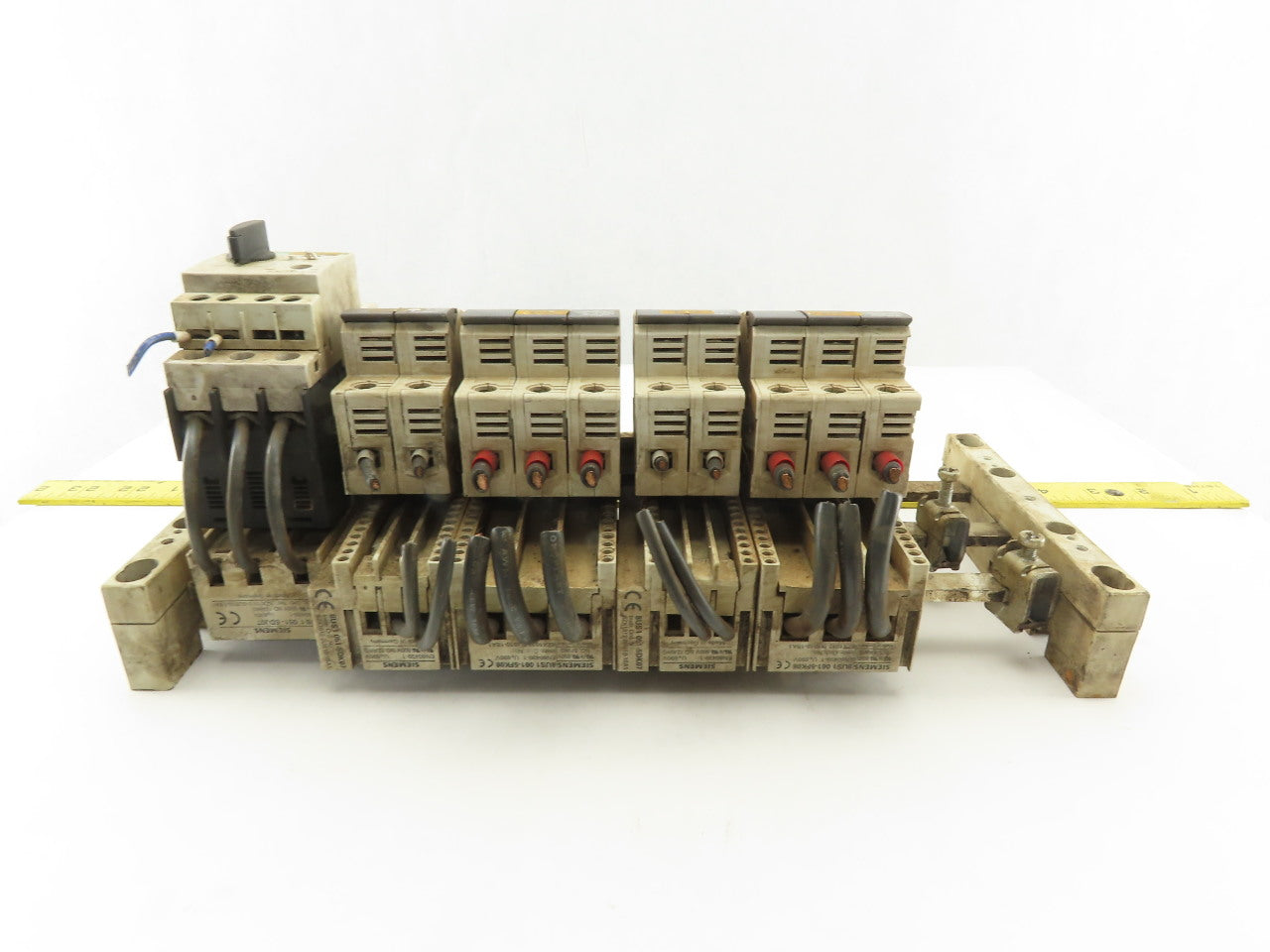 Siemens AES3x38 8US1 061-5FK08 3 & 2 Pole Fuse Block Bus Bar Mount