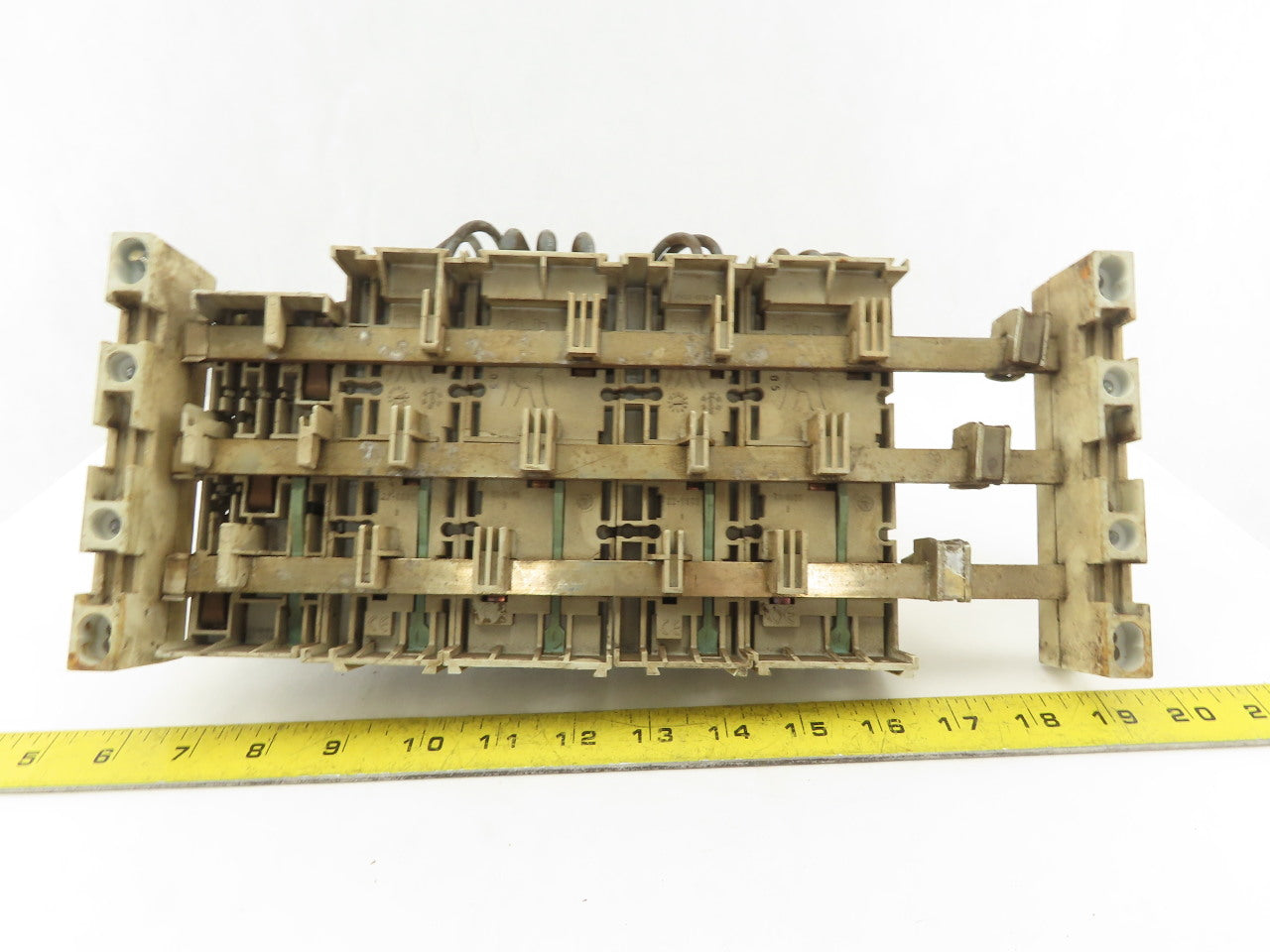 Siemens AES3x38 8US1 061-5FK08 3 & 2 Pole Fuse Block Bus Bar Mount
