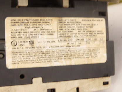 Siemens AES3x38 8US1 061-5FK08 3 & 2 Pole Fuse Block Bus Bar Mount