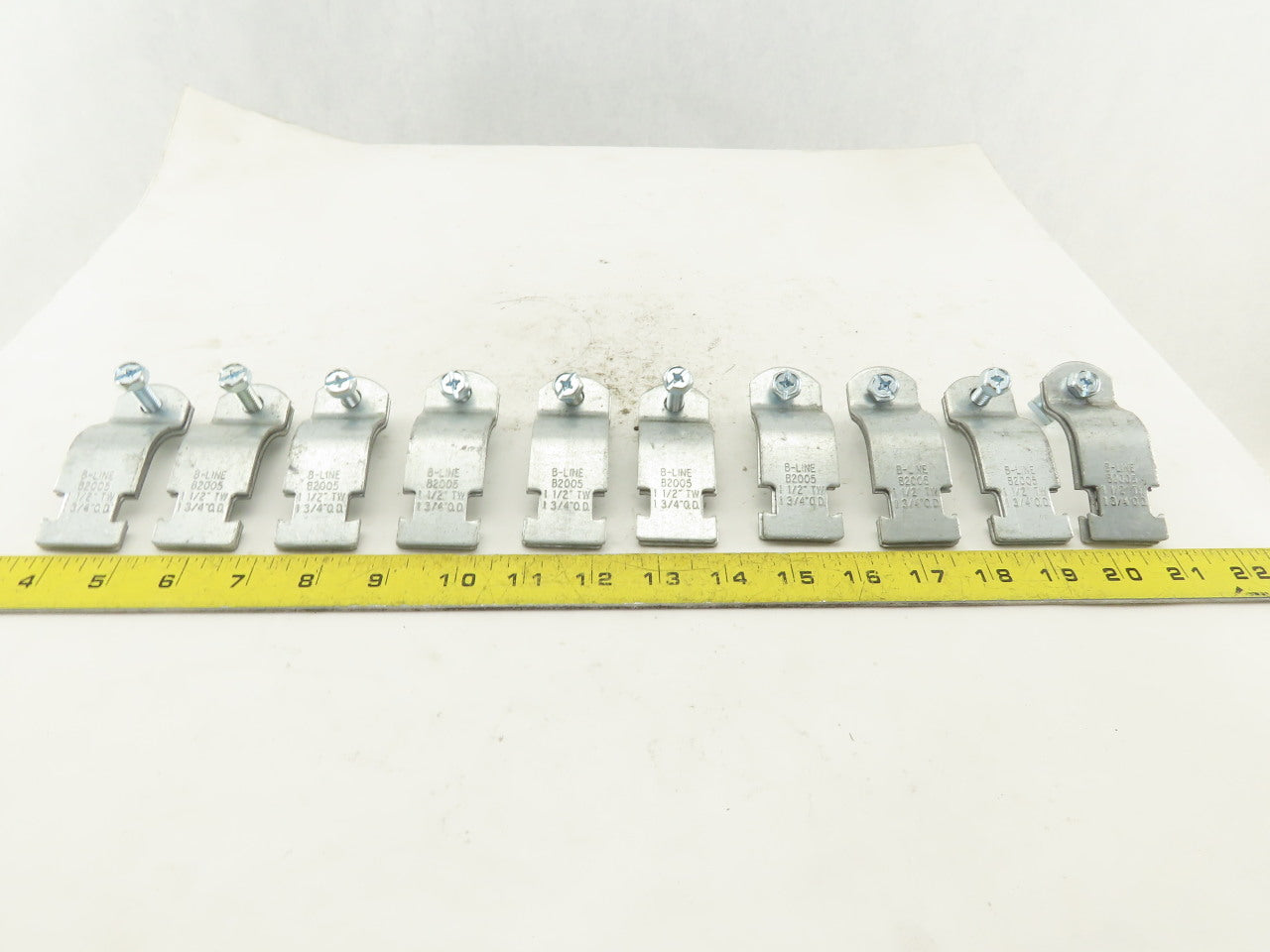 Cooper B2005 B-Line 1-1/2" TW 1-3/4" OD Conduit Strut Straps Lot Of 18