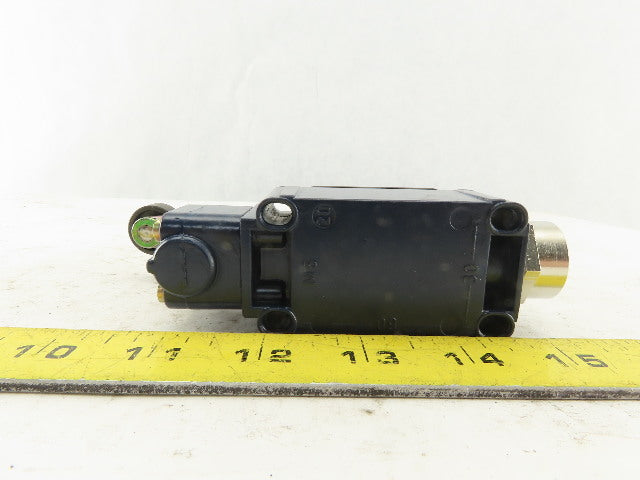 Schmersal T4VH 335-11ZUE 600V 10A Rocker Cam Limit Switch