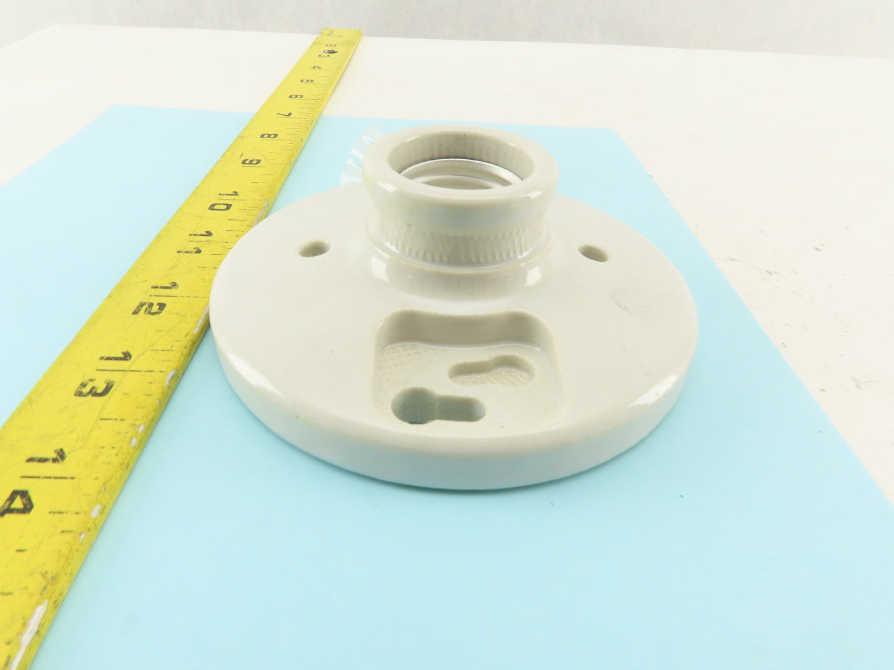 Pass & Seymour 272 Keyless Porcelain Medium Base Lampholder 660W 250V Lot Of 3