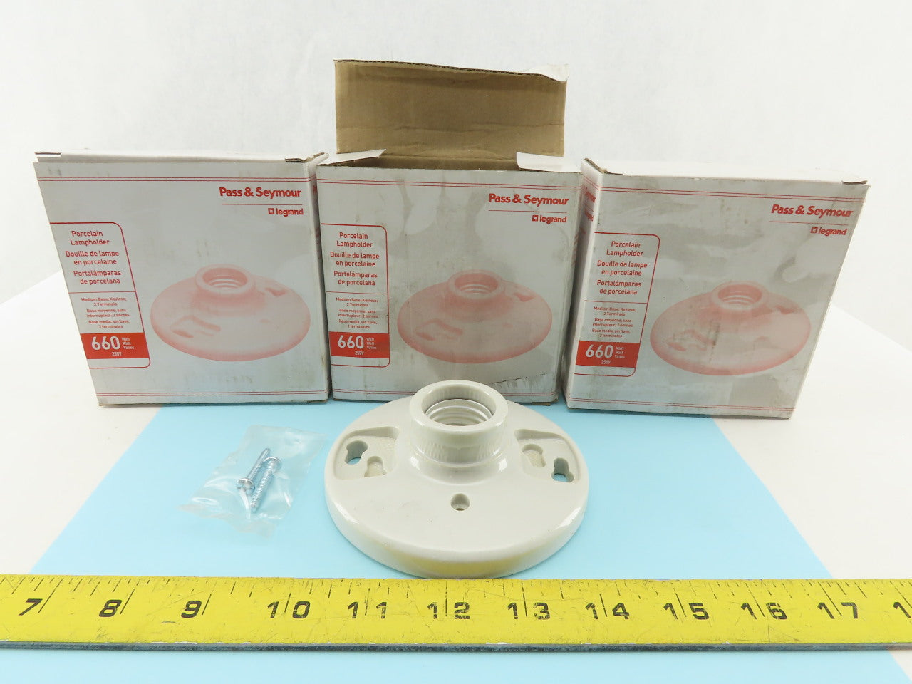 Pass & Seymour 272 Keyless Porcelain Medium Base Lampholder 660W 250V Lot Of 3