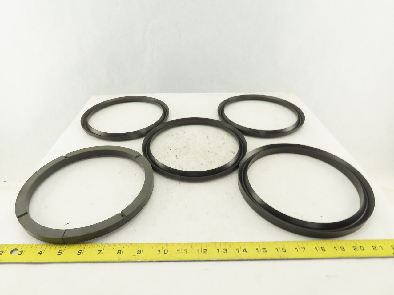 Loewy Machinery Packing Rings 180 x 210 x 50.5mm Set Base Ring and 4 U-Cup Seals