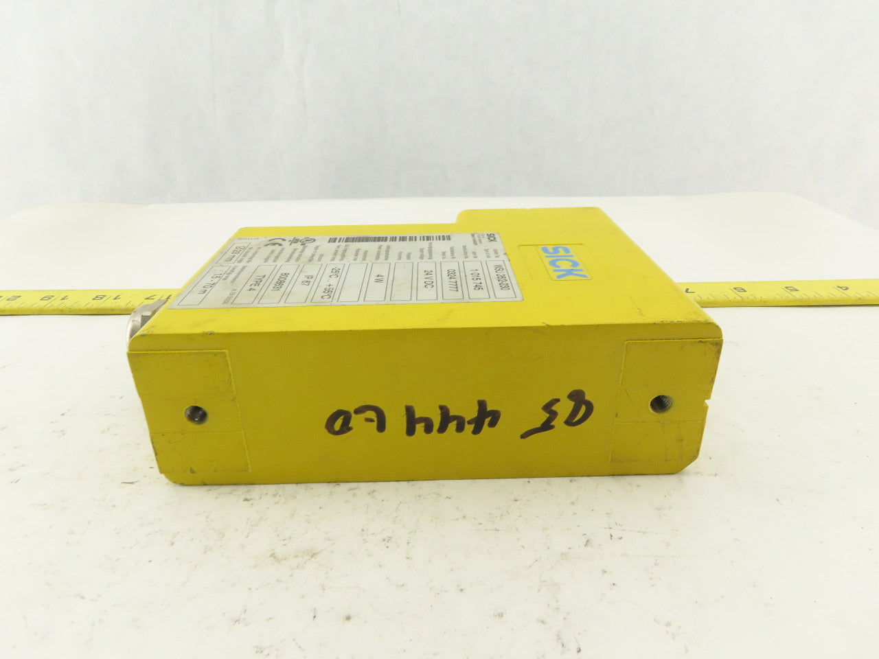 Sick WSU 26/2-230 24VDC Photoelectric Safety Light Curtain Sender 15-70m Range