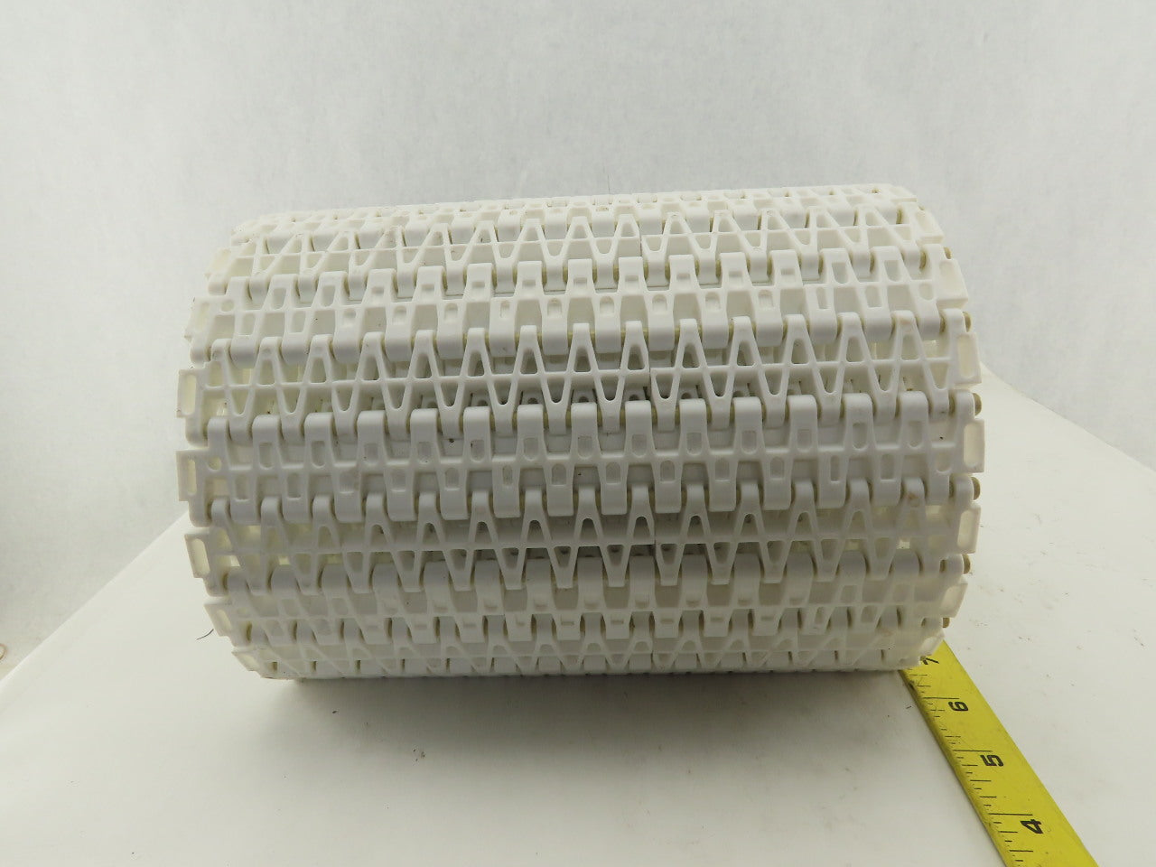 Midwest Industrial 9.8" PP White Straight Running Grip Top Conveyor Chain 86"