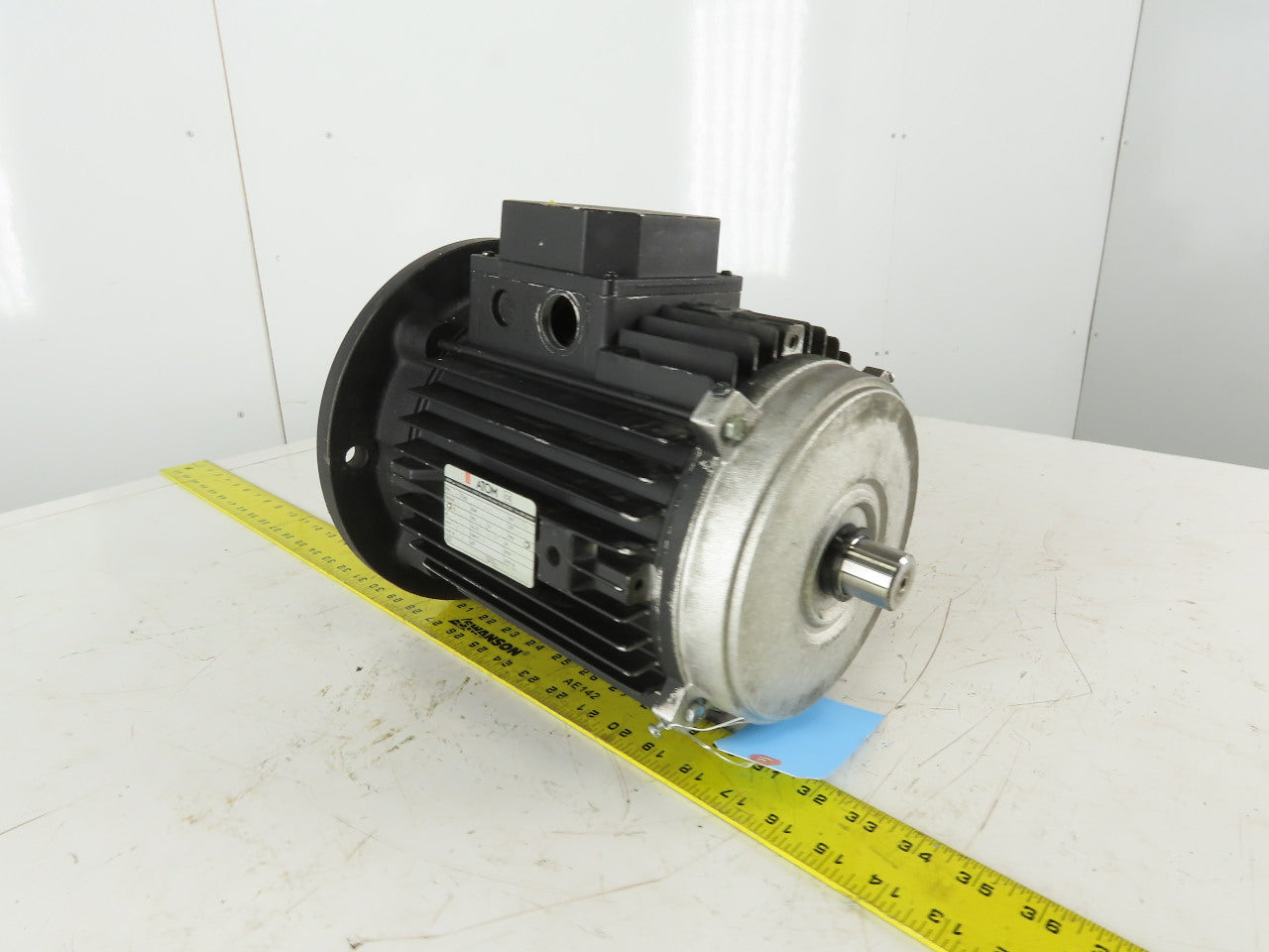 Atom XS112MB4 4.6kW 1740RPM 480V 3Ph C-Face Electric AC Motor IP55