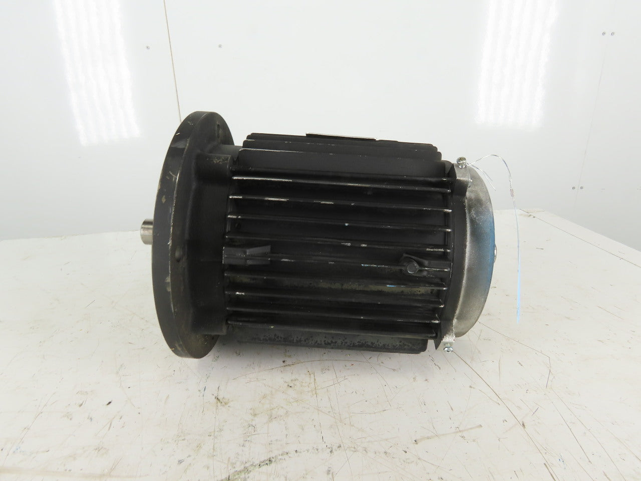 Atom XS112MB4 4.6kW 1740RPM 480V 3Ph C-Face Electric AC Motor IP55