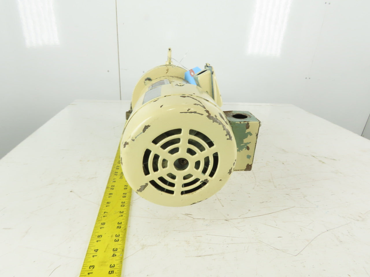 Mitsubishi SF-ERF 25:1 Ratio 68RPM Output 0.4kW 200/220V 50/60Hz Gear Motor