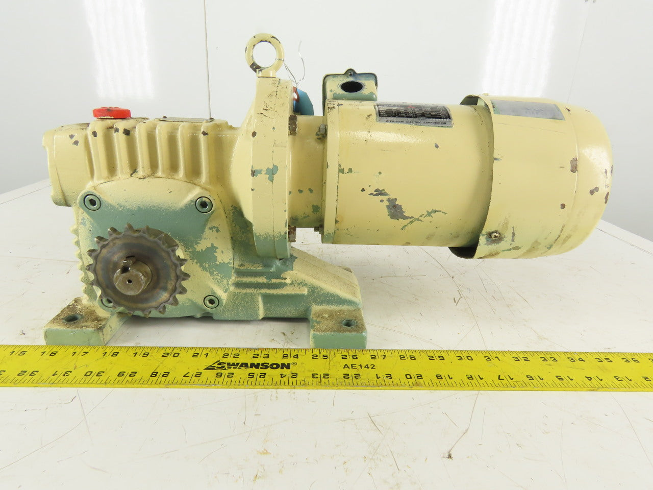 Mitsubishi SF-ERF 25:1 Ratio 68RPM Output 0.4kW 200/220V 50/60Hz Gear Motor