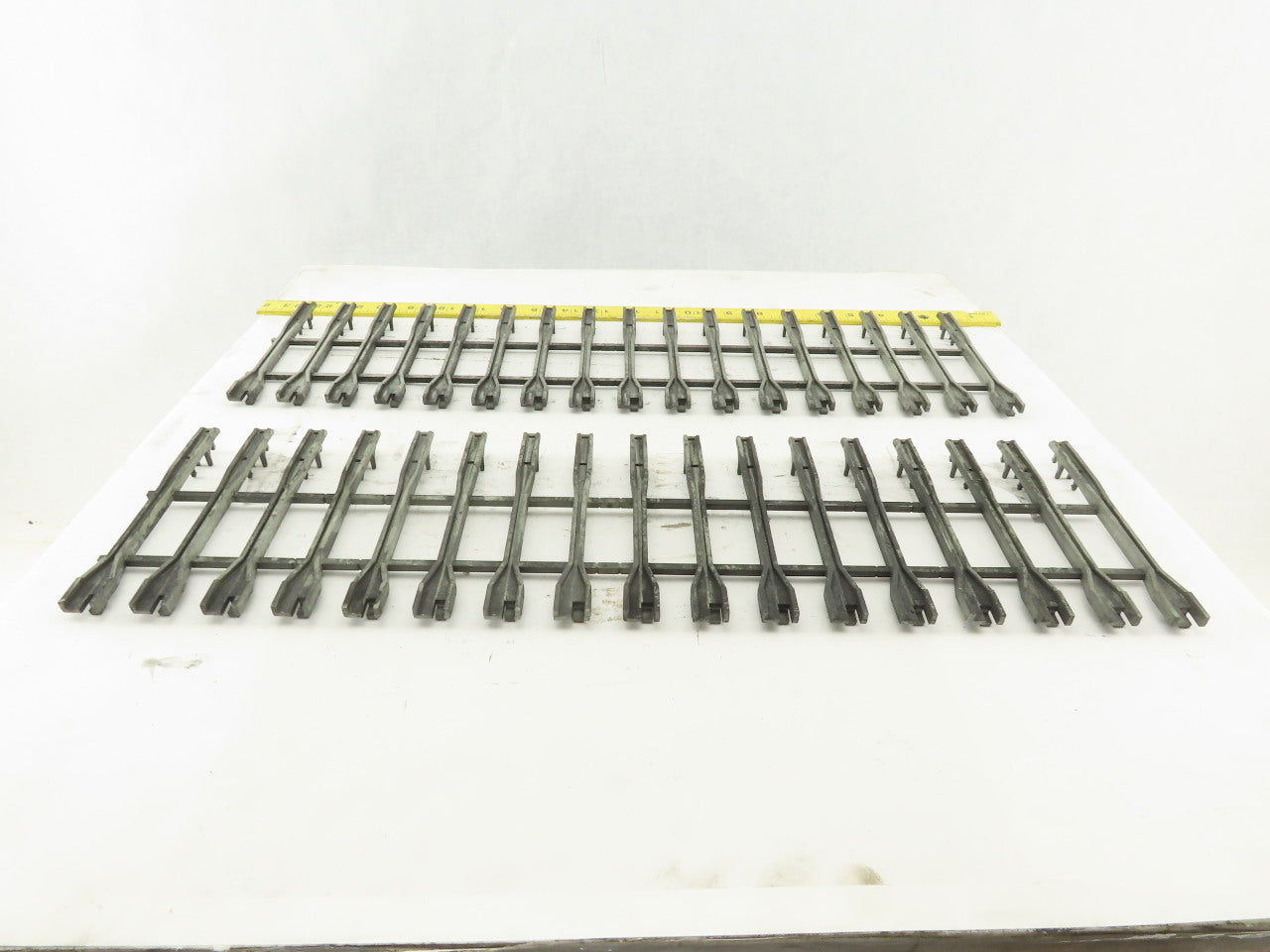 Alen Bradley 1771-A4B B 16 Slot I/O PLC Card Guide Holders Slot Rack Lot Of 2